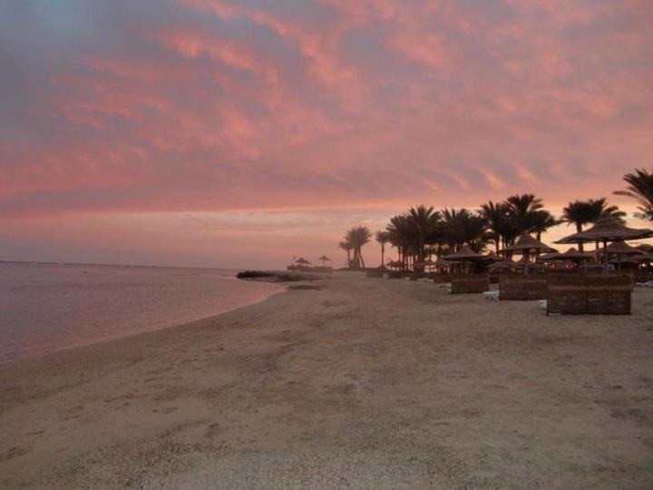 Kahramana Beach Resort Marsa Alam Exterior photo